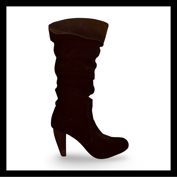 STEVE MADDEN Black Slouch Suede Boots with Back Buckle - Picture 1 of 7